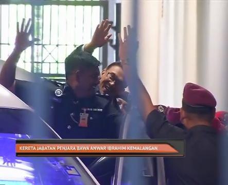 Kereta Jabatan Penjara bawa Anwar Ibrahim kemalangan