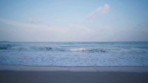 SOOTHING AND RELAXING WAVES SOUND