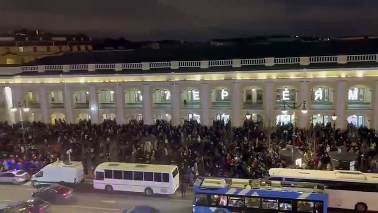 Moskova'da yapılan savaş karşıtı gösteriler