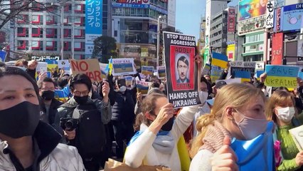 التضامن مع أوكرانيا يتجلى في مختلف انحاء العالم