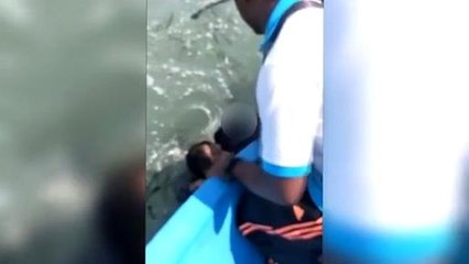 Video Tular: Wanita terjun jambatan, berjaya diselamatkan