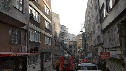 Son dakika haberi | Fatih'te dairede çıkan yangın hasara yol açtı