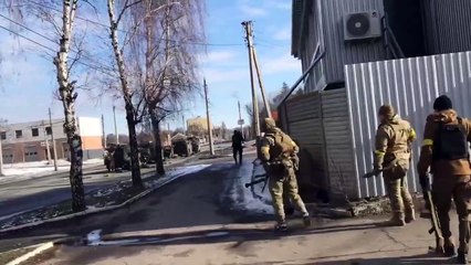 Rus ordusunun girmesi ile birlikte Harkiv'de sokak çatışmaları başladı