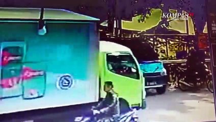 Aksi Pencurian Sapi Terekam CCTV