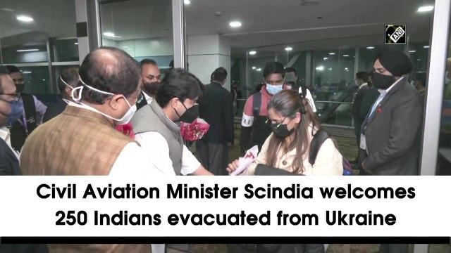 Civil Aviation Minister Scindia welcomes 250 Indians evacuated from Ukraine
