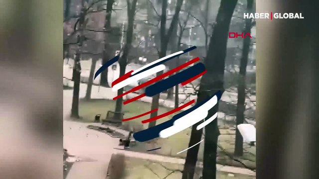 Zırhlı araç heykelini gerçek sanan Rus birlikleri ateş açtı