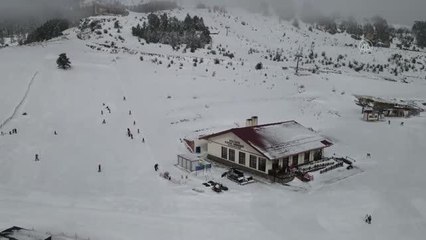 Karabük Üniversitesinin "dış ticaret elçileri" kayak yapmayı öğrendi