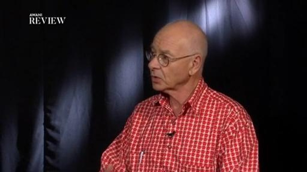 Debunking fake news and pseudoscience through communication