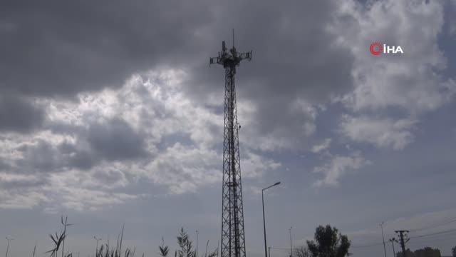 Tamire götürülsün diye verdiği aracını alamayınca baz istasyonuna çıktı