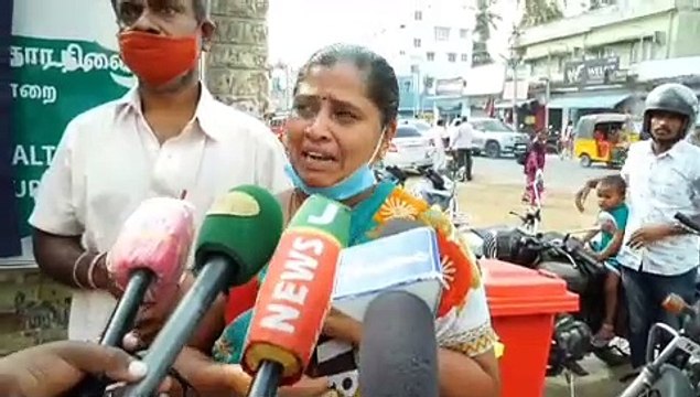 உக்ரைன்ல என் மகனை காப்பாத்துங்க சாமி.. காலில் விழுந்து கதறிய தாய்.. மலைத்து நின்ற மாவட்ட ஆட்சியர்..!