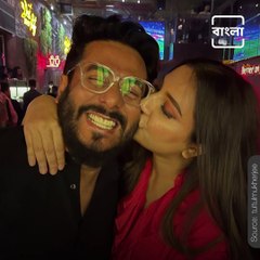 Subhasree Ganguly Sings Mon Majhi Re Song On Director Raj Chakraborty's Birthday