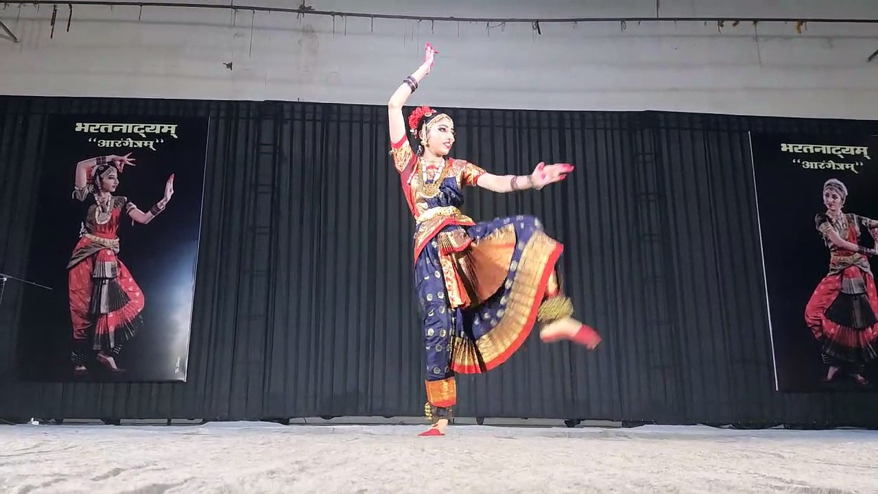 Bharatanatyam- अरंगेत्रम में भरतनाट्यम की विभिन्न विधाओं का दिखा समावेश, देखें वीडियो...