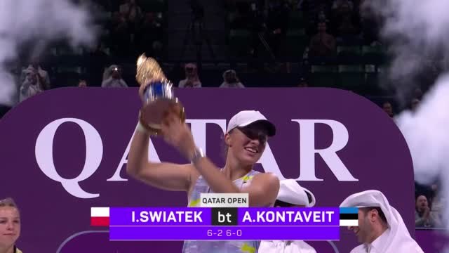 Swiatek dominates in Doha to clinch title