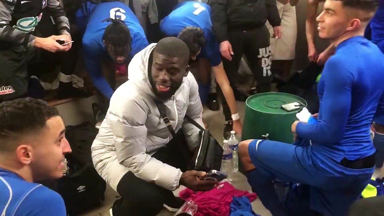 Cris de joie dans les vestiaires D’Ezanville après la victoire 6-0 pour nos couleurs ce qui nous donne 6 points d’avance,bravo à tous et merci aux supporters qui se sont déplacés en nombre