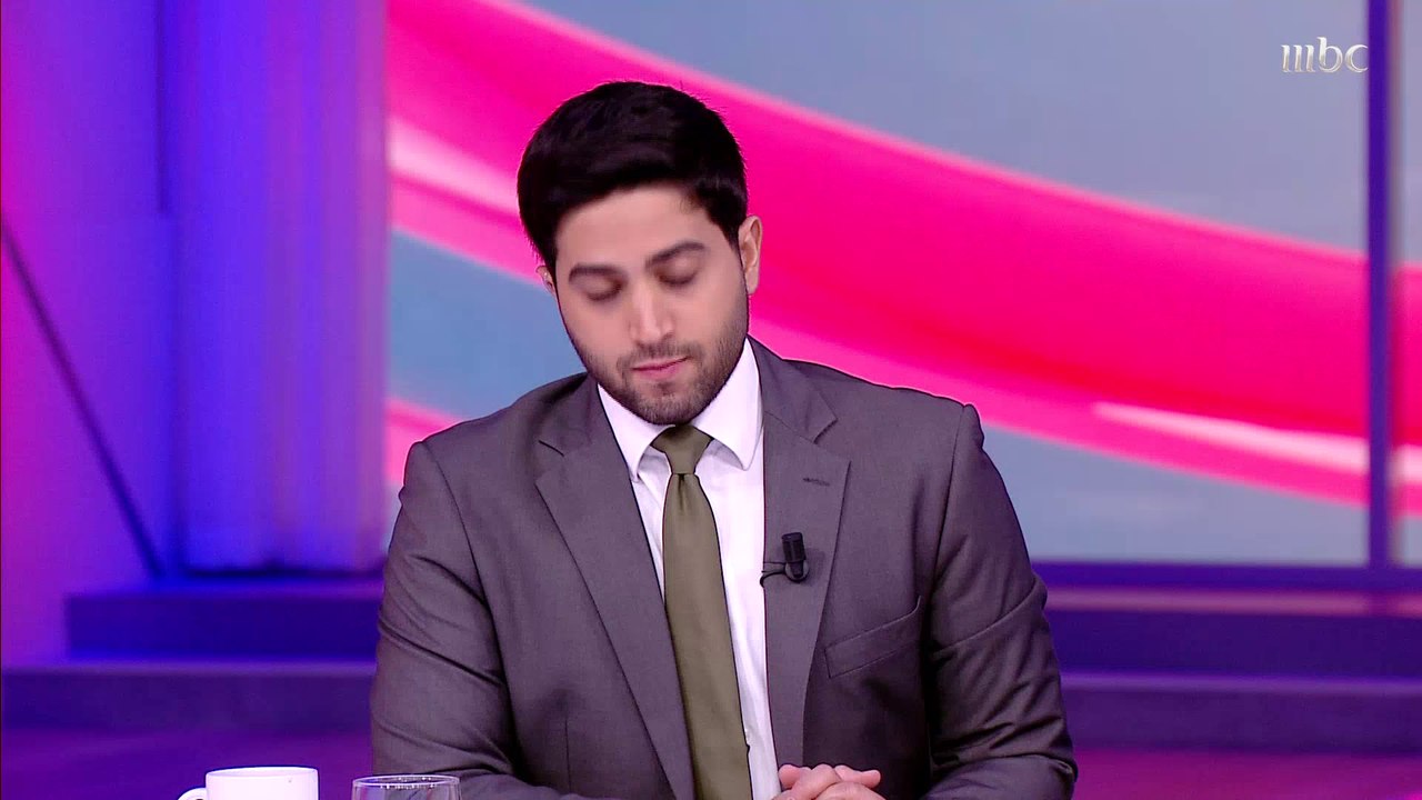 معركة فيديوهات ولايكات على تيك توك على خلفية ال...