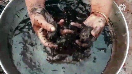 Charcoal sand huge gritty chunks dry water crumble asmr video  Cr: super unique asmr yt