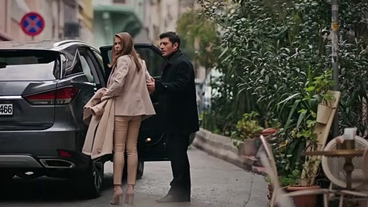 مسلسل فتاة النافذة الحلقة 33 اعلان 1