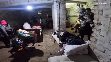 Charkiw: Kranke Kinder im Luftschutzkeller