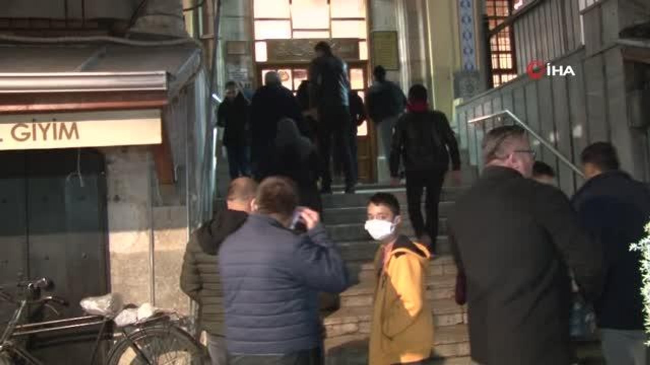 Konya'da Mirac Kandilinde camiler doldu