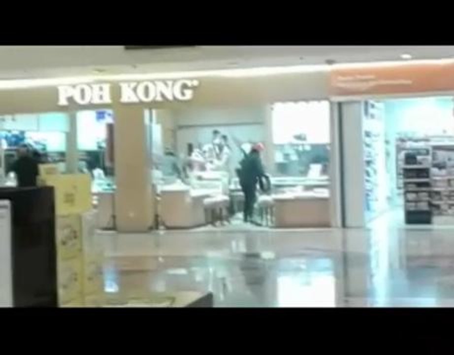 10 lelaki bawa lari barang kemas RM1.5 juta