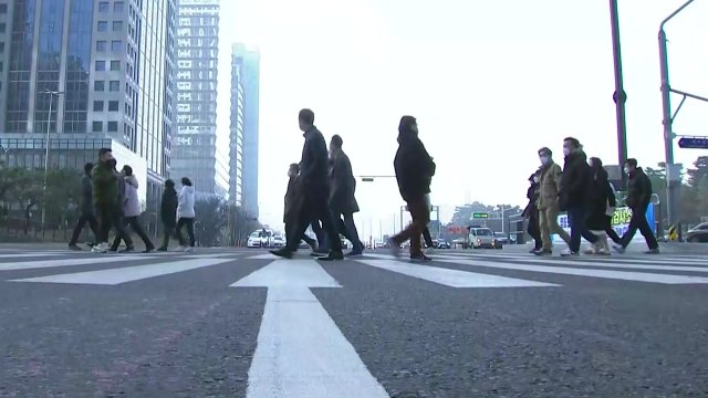 [날씨] 오늘 구름 많고 예년보다 포근...큰 일교차, 대기 건조 / YTN