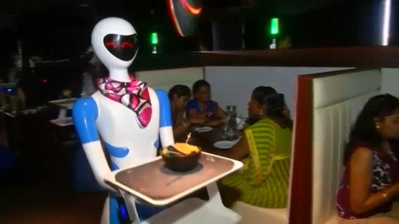 Restaurant in India replaces waiters with robots