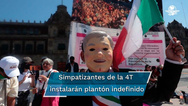Se manifiestan en el Zócalo por continuidad de AMLO en la consulta de revocación de mandato