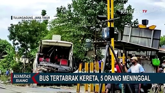 Traffic Accident Analysis Polda Jawa Timur Olah TKP Kecelakaan Kereta Api Dhoho & Bus Harapan Jaya