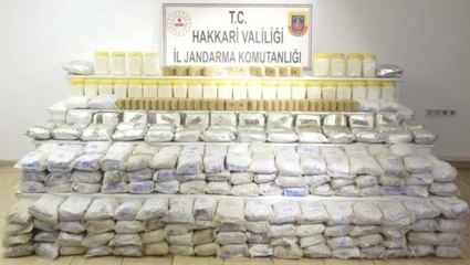 İçişleri Bakanı Soylu: "Uyuşturucu operasyonunda 250 kg eroin, 35 kg metamfetamin ele geçirildi"