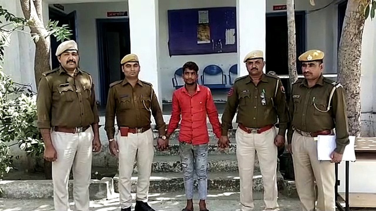 नाबालिग का अपहरण कर करता रहा बलात्कार, पुलिस ने...