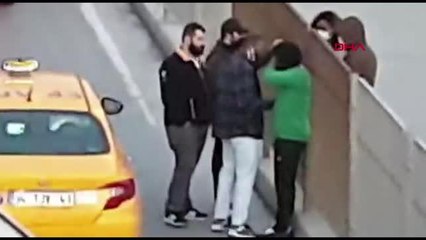 TAKSİCİYLE YABANCI UYRUKLU YOLCUNUN ÜCRET TARTIŞMASI