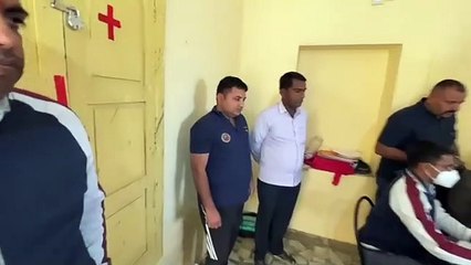 पटवारी ने रिश्वत लेकर मध्यस्थ को दी, तभी पहुंची एसीबी