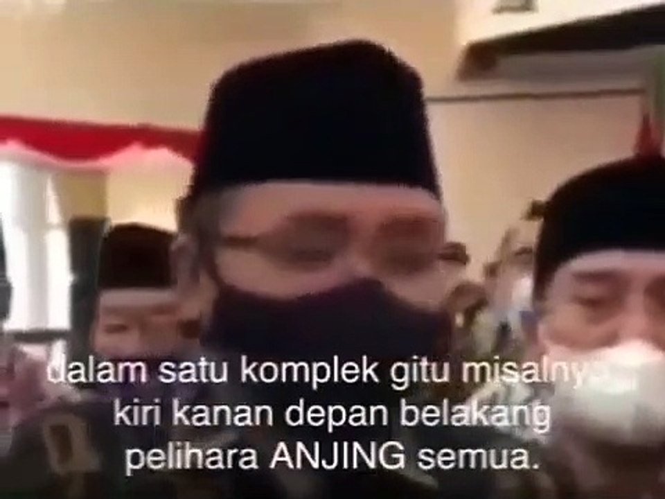 Sekelas menag ngomongnya kayak gini  Hanya iblis,setan laknat dan pengikutnyalah yg gak suka dengan suara Adzan.#pemerintah #r...nk #tukangbohong #rezimdungu #cyberjenaka #muslimcyberarmy #mositidakpercaya #menag #menagyaqut #sekuler #ahmad_syahroni99