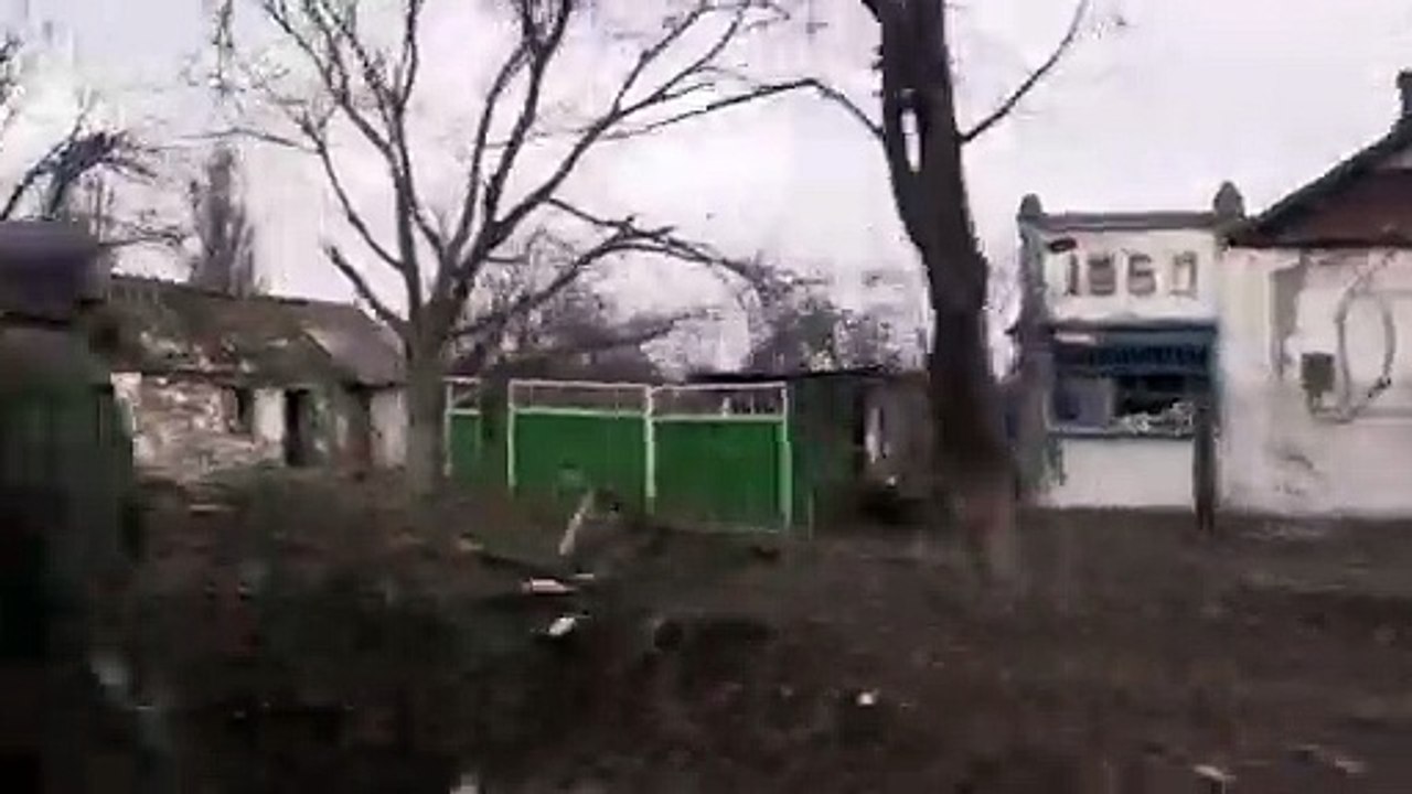 Pro-Russian separatists and Russian forces advance in Donestk region