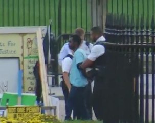 Suspect who threatened to kill "all white people" at White House detained by Secret Service