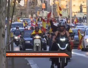 Ratusan penduduk Barcelona kibar bendera Sepanyol