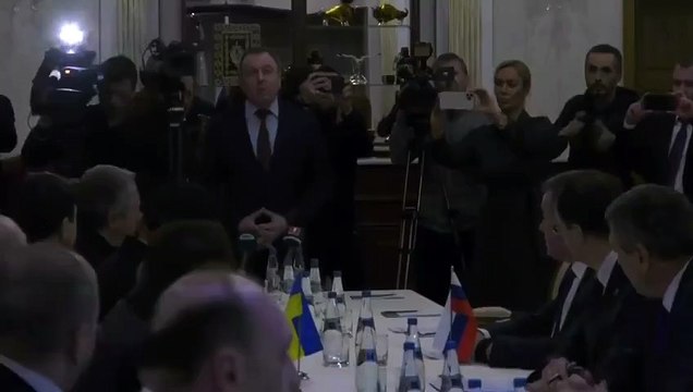 Ucrania y Rusia comienzan las negociaciones en Bielorrusia