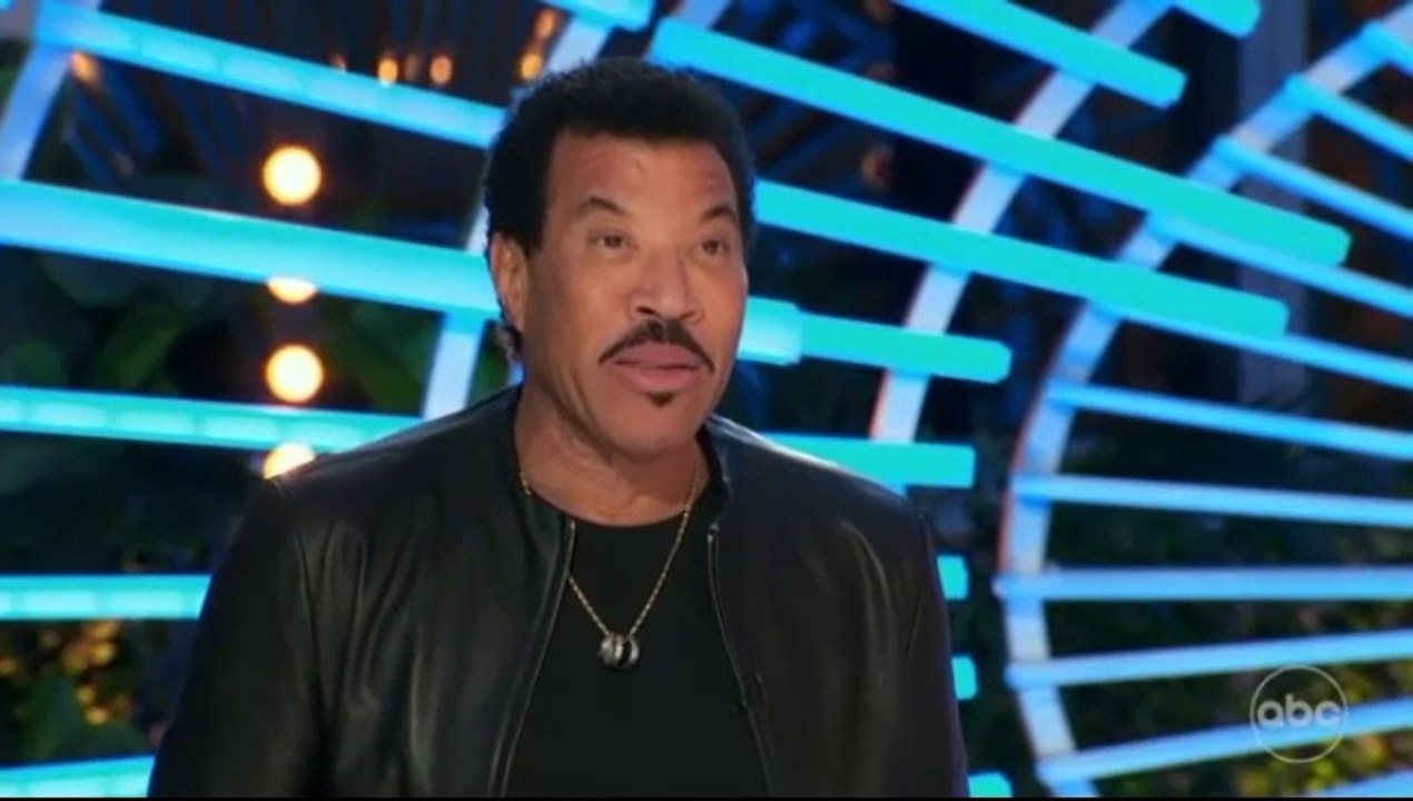 American Idol s20e01 part 1