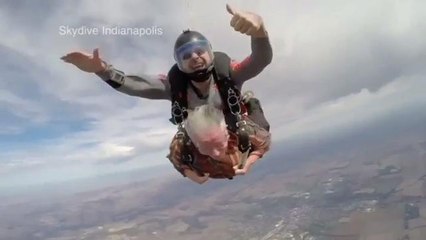 80-year-old woman goes skydiving