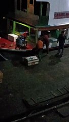 Suasana Pelabuhan Melak Malam Hari