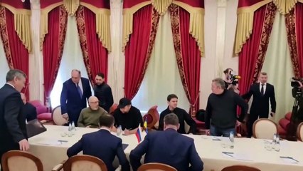 Peace talks between Russia and Ukraine begin in Belarus