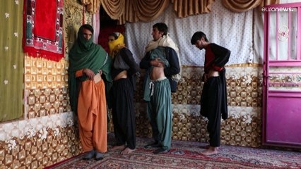 فيديو: ظاهرة بيع الكلى البشرية لكسب القوت تتفاقم في أفغانستان