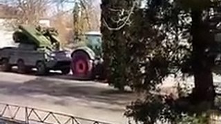 Ukrainian villagers stealing more Russian military vehicles