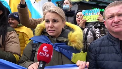 Ukraynalılardan Beyoğlu'nda protesto: Biz özgür bir ülkeyiz, Putin geri çekilsin