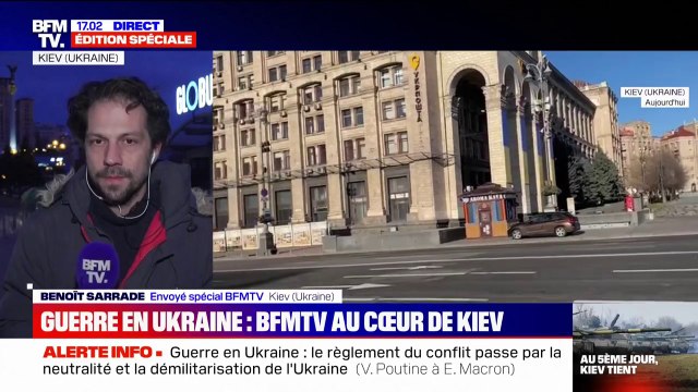 Les habitants de Kiev se calfeutrent chez eux alors que la nuit tombe