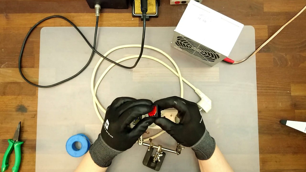 Mehrfachsteckdosenleiste mit defektem Schalter Reparieren - Schalter umlöten