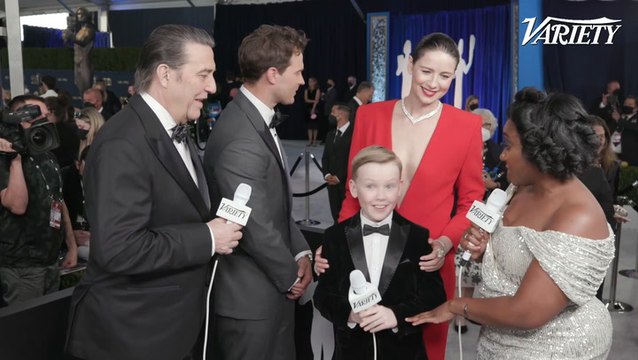 Jude Hill & 'Belfast' Cast Talk Meeting Andrew Garfield - Variety On The Carpet