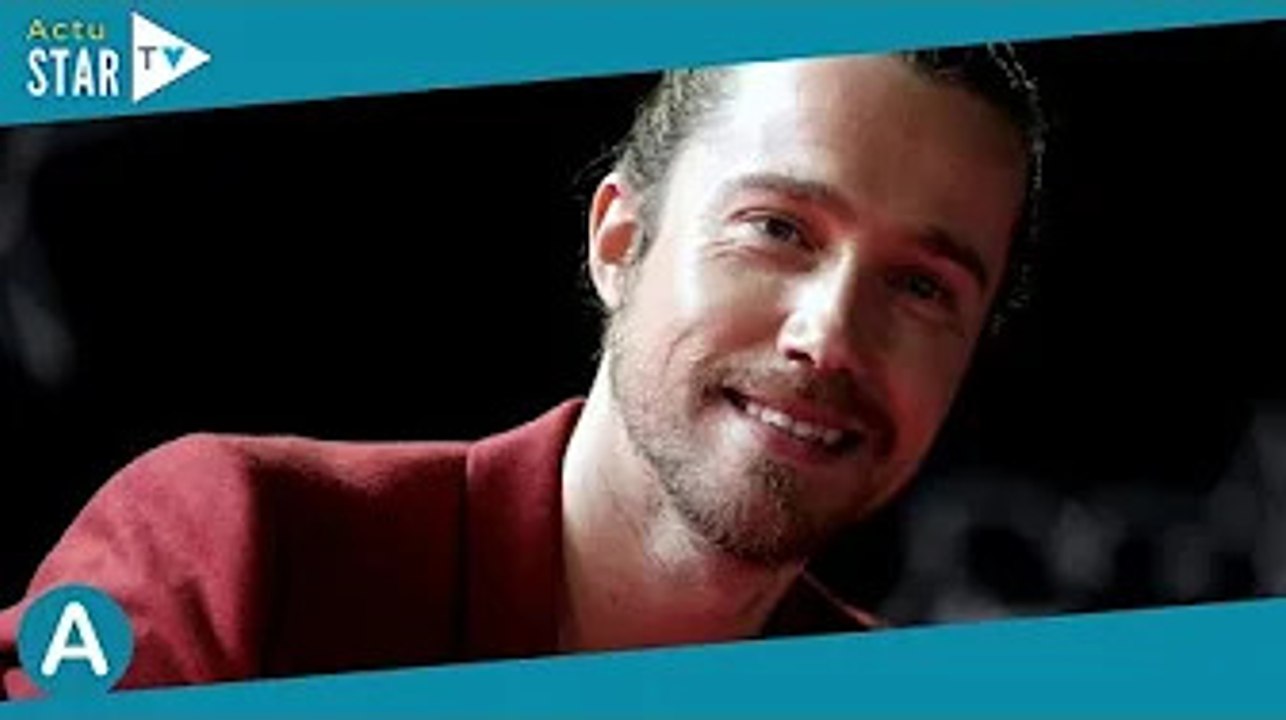 [AS]  Julien Doré papa : les rares confidences du chanteur sur sa paternité faite "de peurs et de so