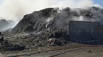 Novellara (RE) - Incendio materiali ingombranti in azienda trattamento rifiuti (28.02.22)