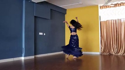 Dholida - Gangubai Kathiawadi | Alia Bhatt | Dance Cover Video by Nainee Saxena